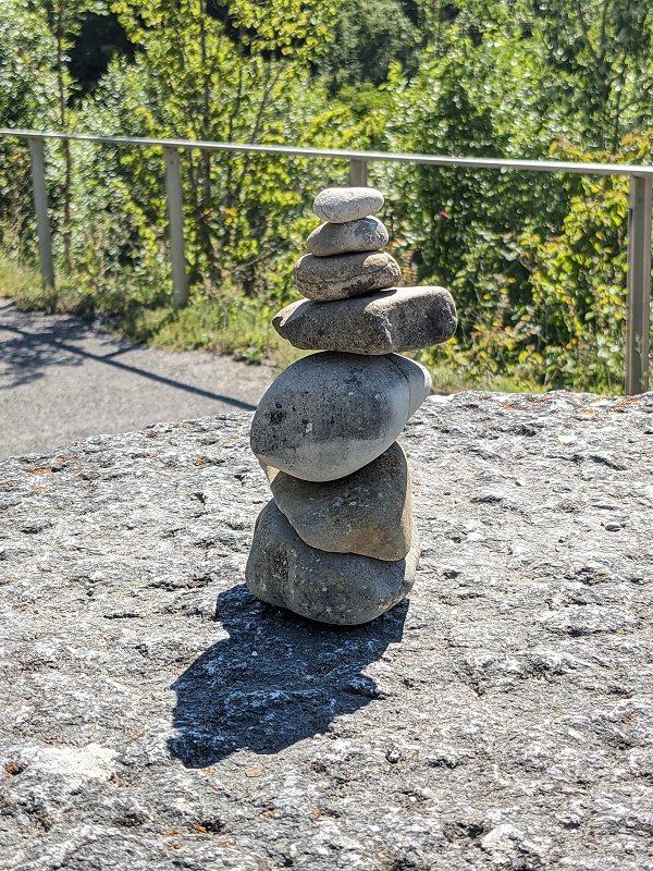 Nochmal Steintürmchen im Riemer Park (2025).
