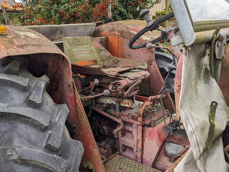 Armer kleiner Ex-Traktor in Lindau (2025).